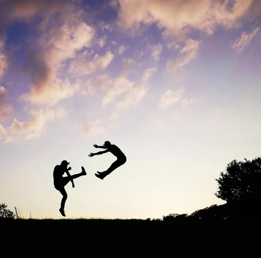 kick fighting